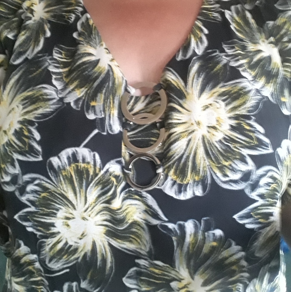Floral Blouse w/metal accent pieces
